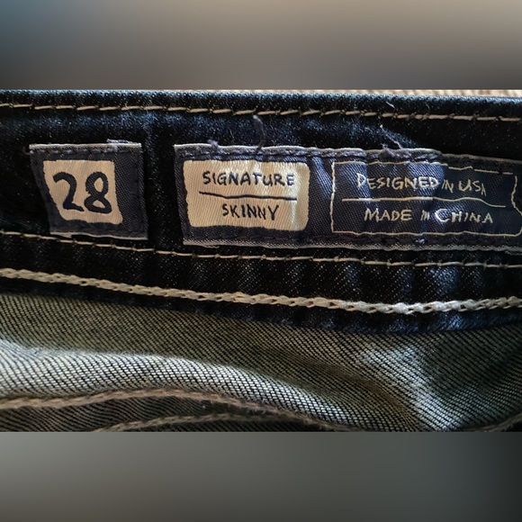 Buckle Miss Me Jeans - Picture 3 of 3